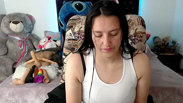 Lorenahot 06 online show from 02/06/26, 07:21