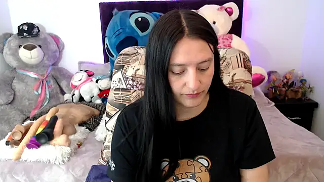 Lorenahot 06 online show from 11/04/25, 07:39