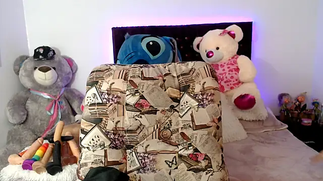 Lorenahot 06 online show from 11/24/25, 07:47