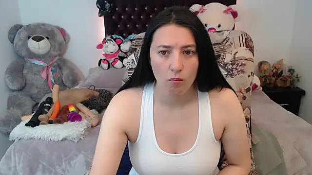 Lorenahot 06 online show from 09/27/25, 02:23