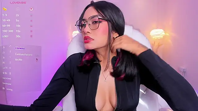 AzuraKindong online show from 03/25/26, 07:24