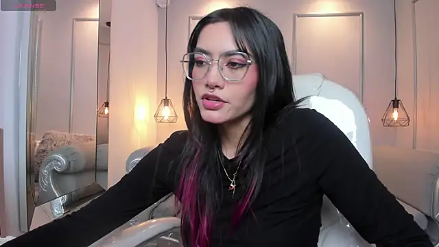 AzuraKindong online show from 10/21/25, 07:13