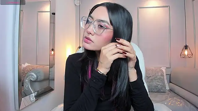 AzuraKindong online show from 11/06/25, 07:07