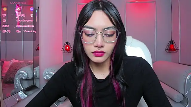 AzuraKindong online show from 12/17/25, 07:19