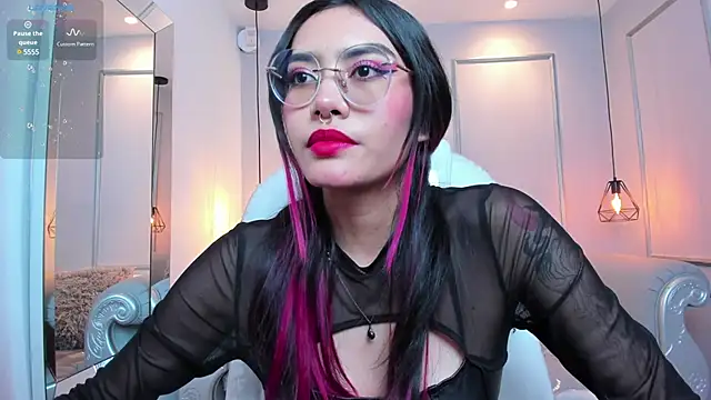 AzuraKindong online show from 03/08/25, 10:45