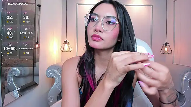 AzuraKindong online show from 09/11/25, 07:25