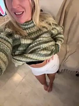 ChristyAdair online show from 01/22/25, 09:32