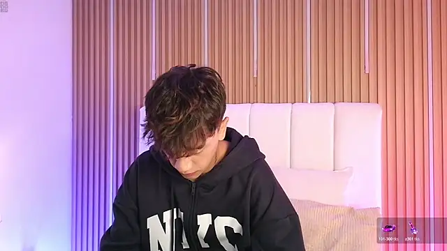 Tomy Rox online show from 04/04/26, 07:42