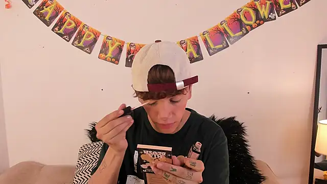 Tomy Rox online show from 10/27/25, 08:54