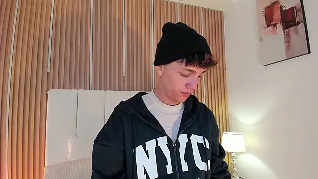 Tomy Rox online show from 03/24/26, 08:20