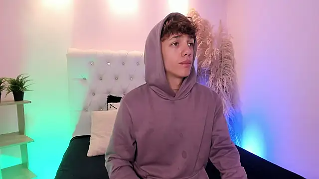 Tomy Rox online show from 11/19/25, 08:20