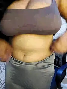 Snapshot of Adiba_2 chatting on 06/19/26, 01:06 Adiba 2 online show from 06/19/26, 01:06