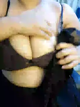 Snapshot of Adiba_2 chatting on 10/17/25, 10:00 Adiba 2 online show from 10/17/25, 10:00