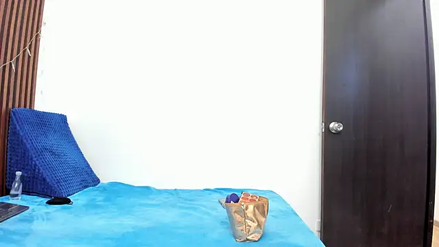 bonnyy26 online show from 01/09/26, 09:05