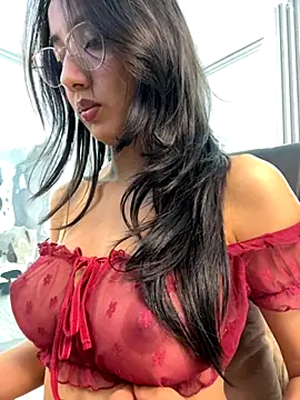 AnyaFloyd69 online show from 11/24/25, 09:04