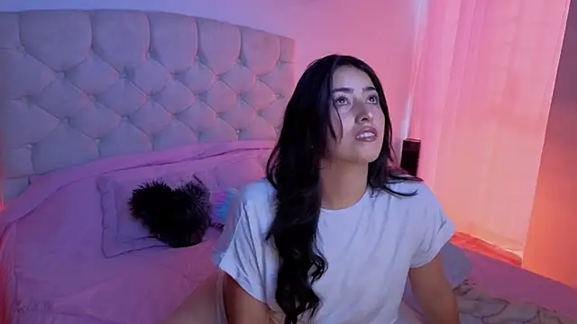 ChanellGV online show from 10/22/25, 07:57