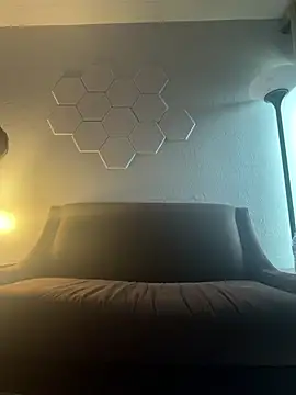 greedybratt online show from 04/13/26, 07:29