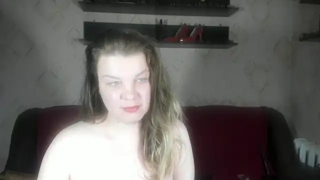 DarkIlona online show from 11/18/25, 04:27