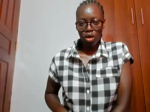 Snapshot of afro_pop chatting on 01/21/25, 07:58 afro pop online show from 01/21/25, 07:58
