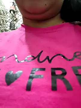 Snapshot of Husnpari20 chatting on 03/23/25, 05:43 Husnpari20 online show from 03/23/25, 05:43