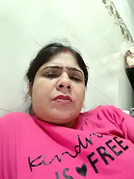 Snapshot of Husnpari20 chatting on 03/20/25, 05:47 Husnpari20 online show from 03/20/25, 05:47