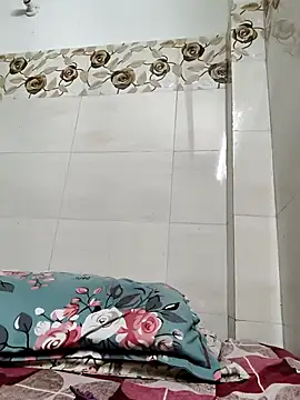 Snapshot of Husnpari20 chatting on 03/07/25, 06:11 Husnpari20 online show from 03/07/25, 06:11