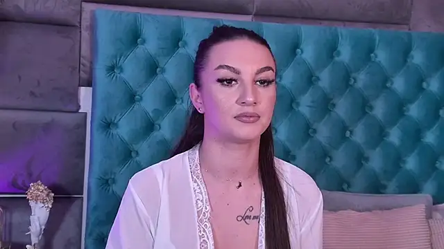 Snapshot of SecretSienna chatting on 01/10/26, 07:04 SecretSienna online show from 01/10/26, 07:04