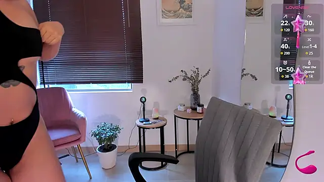 Snapshot of ameliegraham chatting on 09/17/25, 07:49 ameliegraham online show from 09/17/25, 07:49