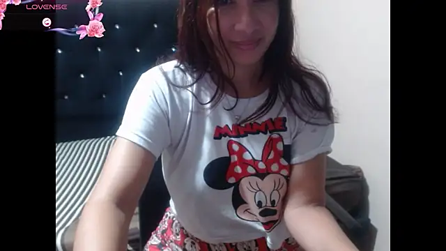 Snapshot of Ainhoa-hot chatting on 02/16/26, 07:40 Ainhoa-hot online show from 02/16/26, 07:40