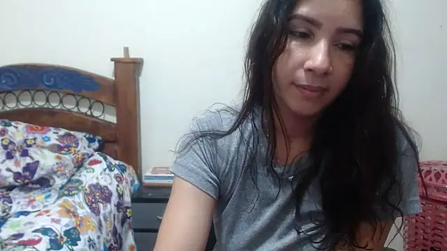 Ainhoa-hot online show from 05/15/26, 04:43