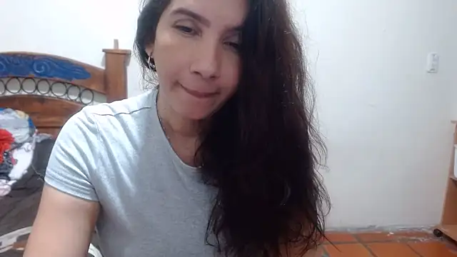 Ainhoa-hot online show from 05/24/26, 03:06