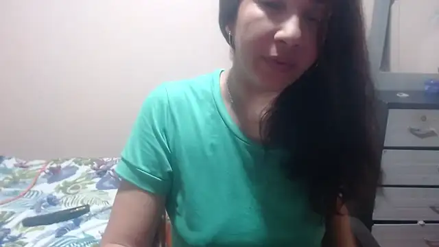 Ainhoa-hot online show from 05/04/26, 07:33