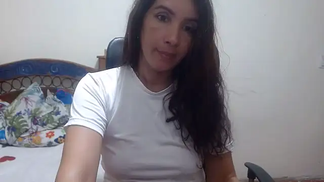 Ainhoa-hot online show from 06/17/26, 12:21