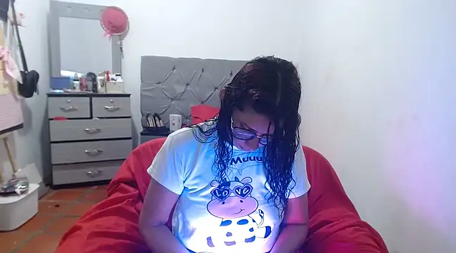 Snapshot of Ainhoa-hot chatting on 02/27/25, 03:05 Ainhoa-hot online show from 02/27/25, 03:05