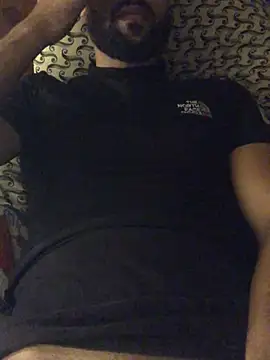 Snapshot of ClatteryPrexy chatting on 01/01/25, 06:27 ClatteryPrexy online show from 01/01/25, 06:27