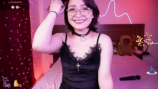 Ahri howl sweet online show from 04/24/26, 09:39