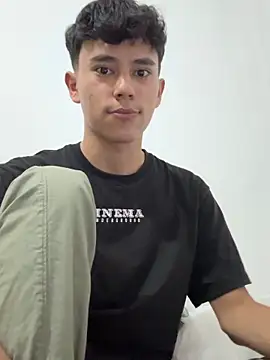 Angel esteban fx online show from 12/14/25, 03:35