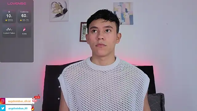Angel esteban fx online show from 11/10/25, 11:37