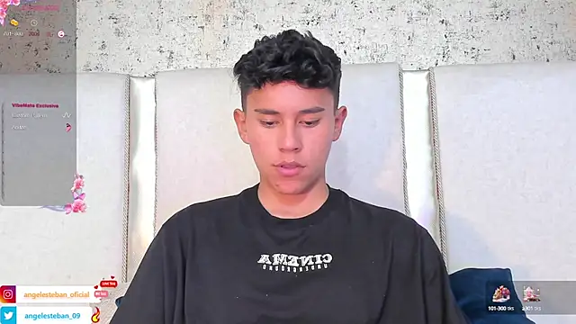 Snapshot of Angel_esteban_fx chatting on 03/15/25, 09:52 Angel esteban fx online show from 03/15/25, 09:52