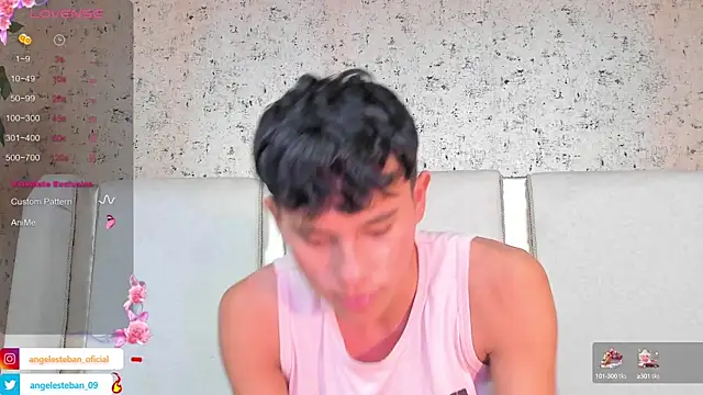 Snapshot of Angel_esteban_fx chatting on 02/16/25, 06:54 Angel esteban fx online show from 02/16/25, 06:54