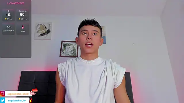 Angel esteban fx online show from 10/30/25, 04:11