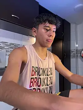 Angel esteban fx online show from 03/10/26, 12:36