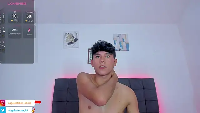 Snapshot of Angel_esteban_fx chatting on 10/01/25, 06:07 Angel esteban fx online show from 10/01/25, 06:07