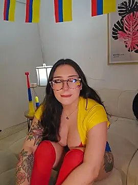 Snapshot of freya_bella_ chatting on 07/04/26, 05:25 freya bella online show from 07/04/26, 05:25