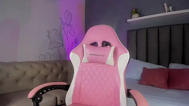 atenea jones online show from 11/25/25, 07:47