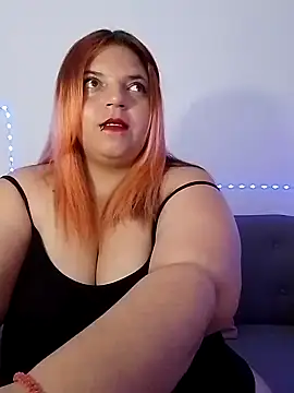 Snapshot of pamelavillaloboss chatting on 09/22/25, 09:54 pamelavillaloboss online show from 09/22/25, 09:54