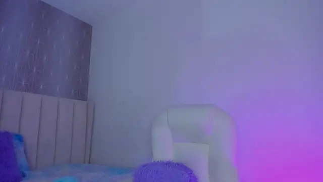 MiissCharlotte online show from 11/20/25, 03:40