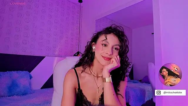 MiissCharlotte online show from 11/27/25, 01:06
