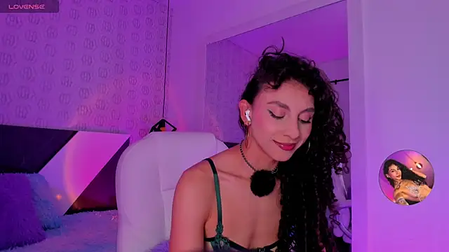 MiissCharlotte online show from 12/20/25, 04:26