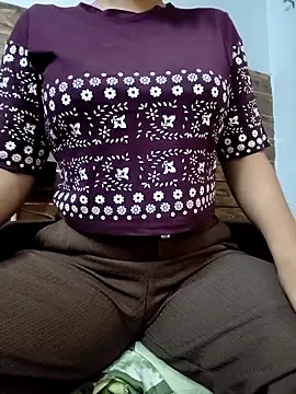 Snapshot of Anamika_24 chatting on 10/18/25, 03:30 Anamika 24 online show from 10/18/25, 03:30